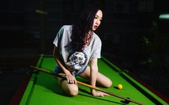 淑娟两腿间又痒了